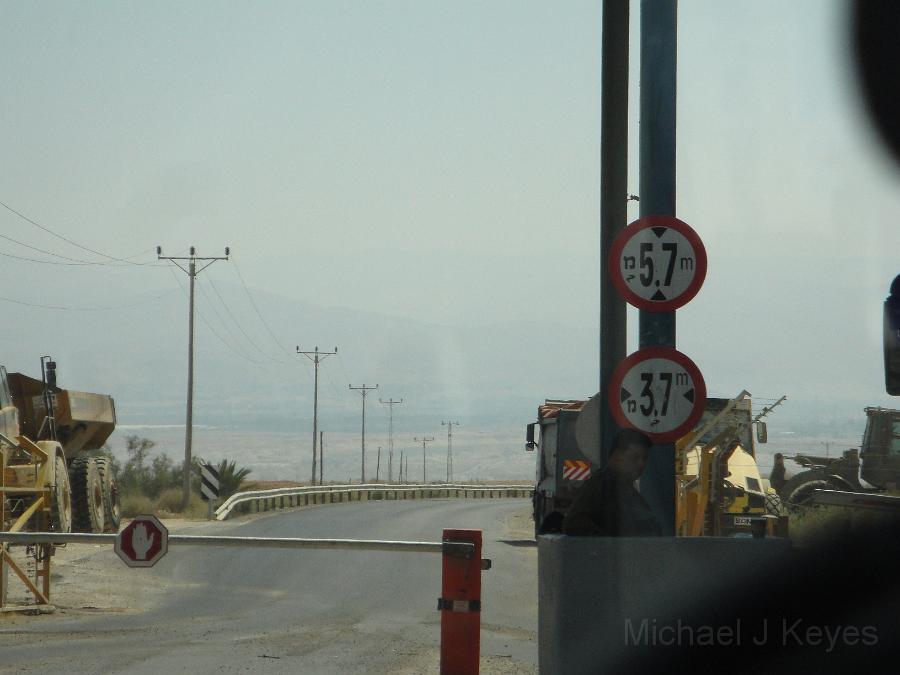 IMG_7457 DSC04879.JPG - Crossing the Border, back  to Jordan